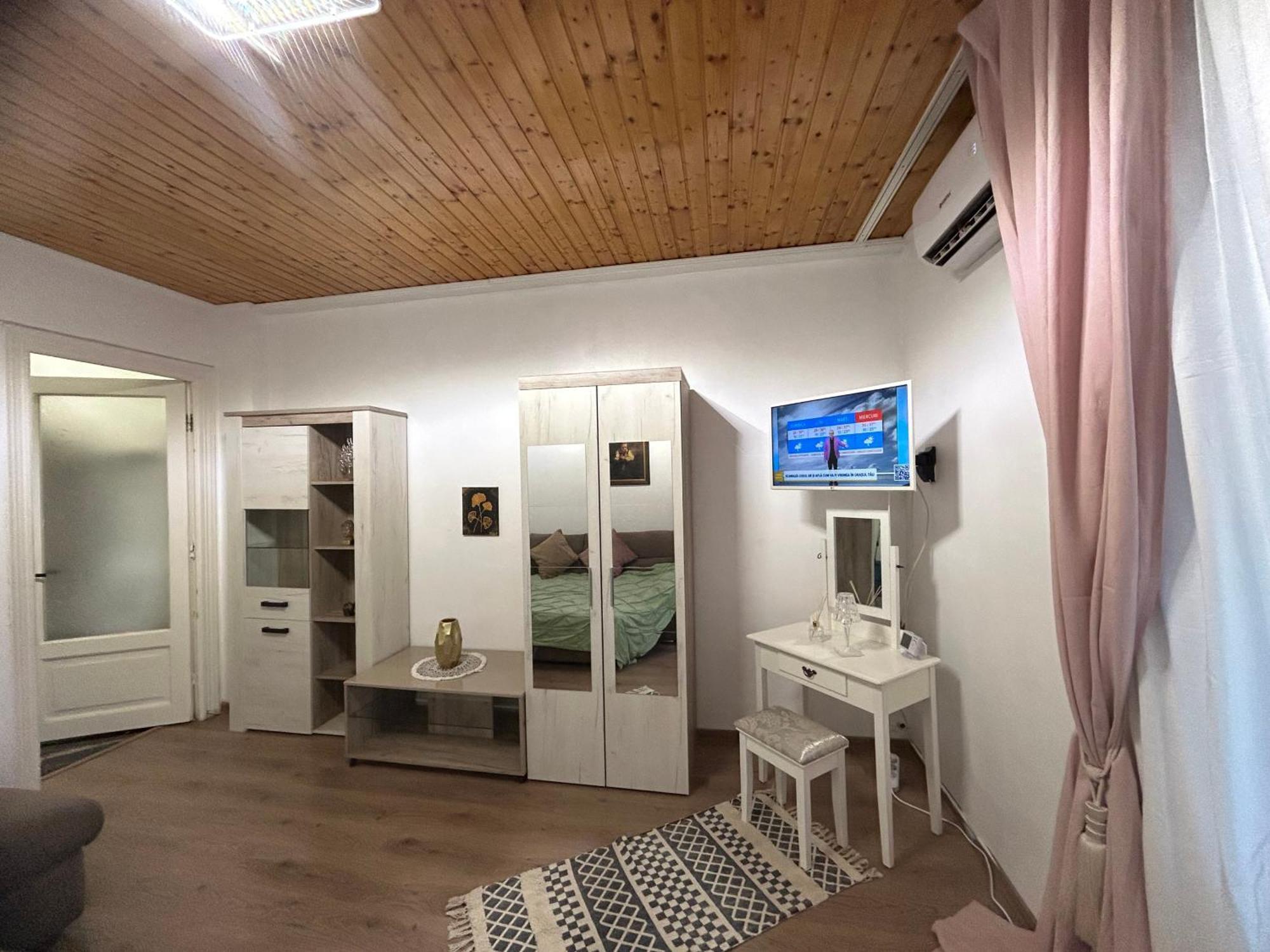 Panoramic Terace Victory Boutique Apartment Bucharest Exterior photo
