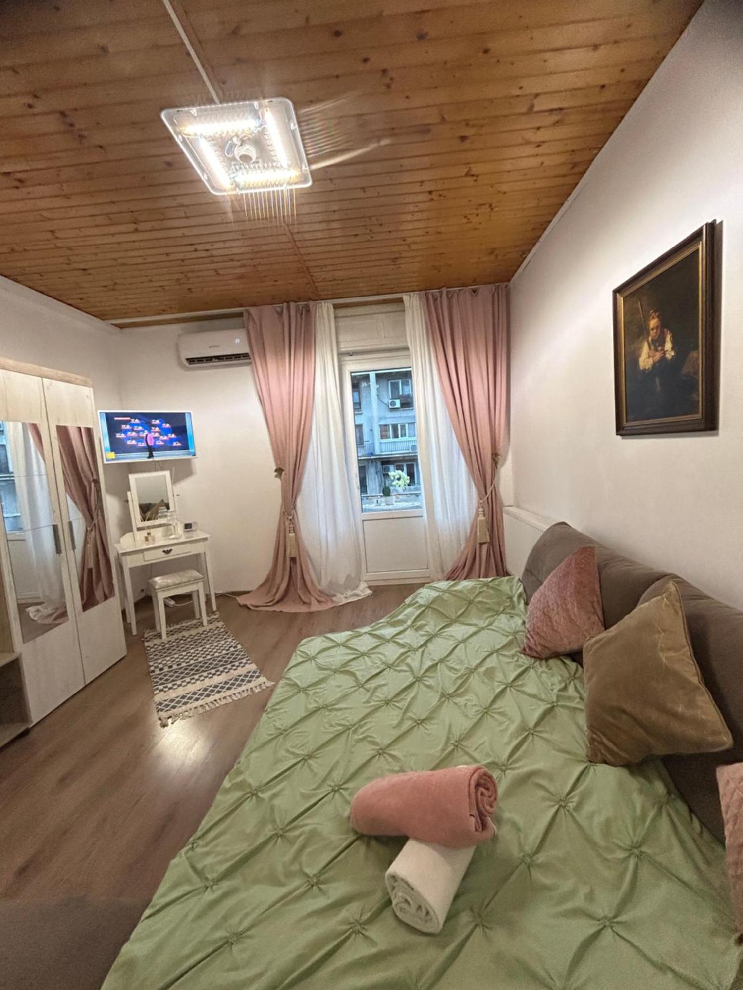 Panoramic Terace Victory Boutique Apartment Bucharest Exterior photo