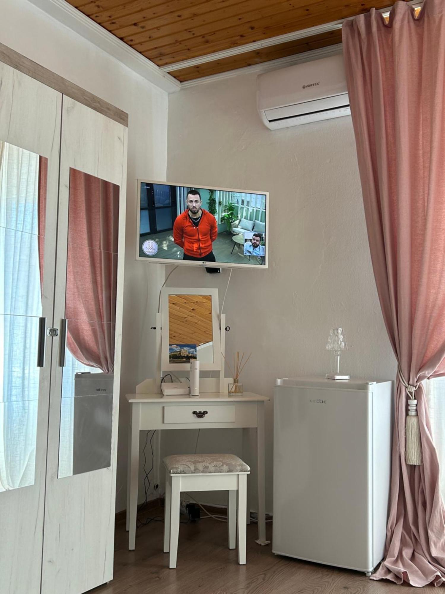 Panoramic Terace Victory Boutique Apartment Bucharest Exterior photo